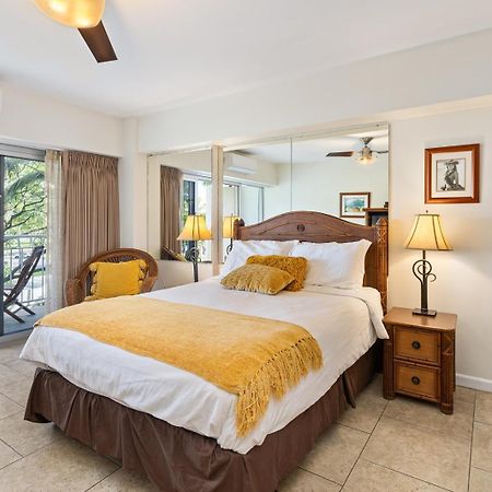 Waikiki Shore Beachfront โฮโนลูลู ภายนอก รูปภาพ