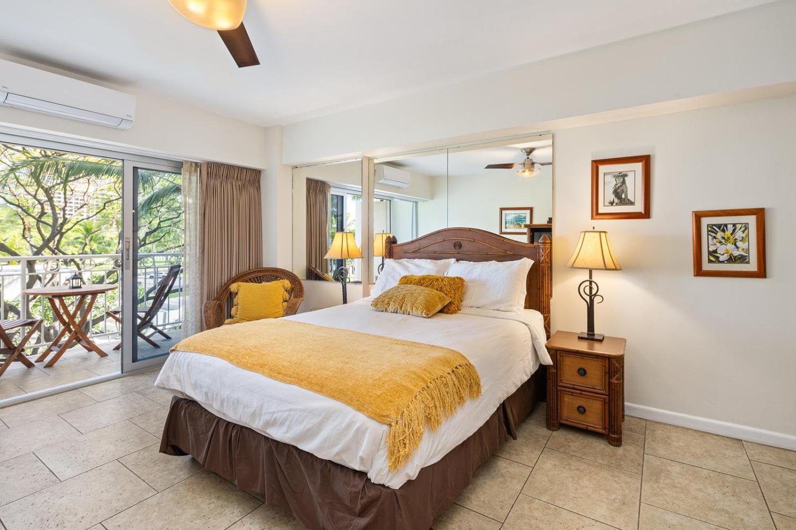 Waikiki Shore Beachfront โฮโนลูลู ภายนอก รูปภาพ