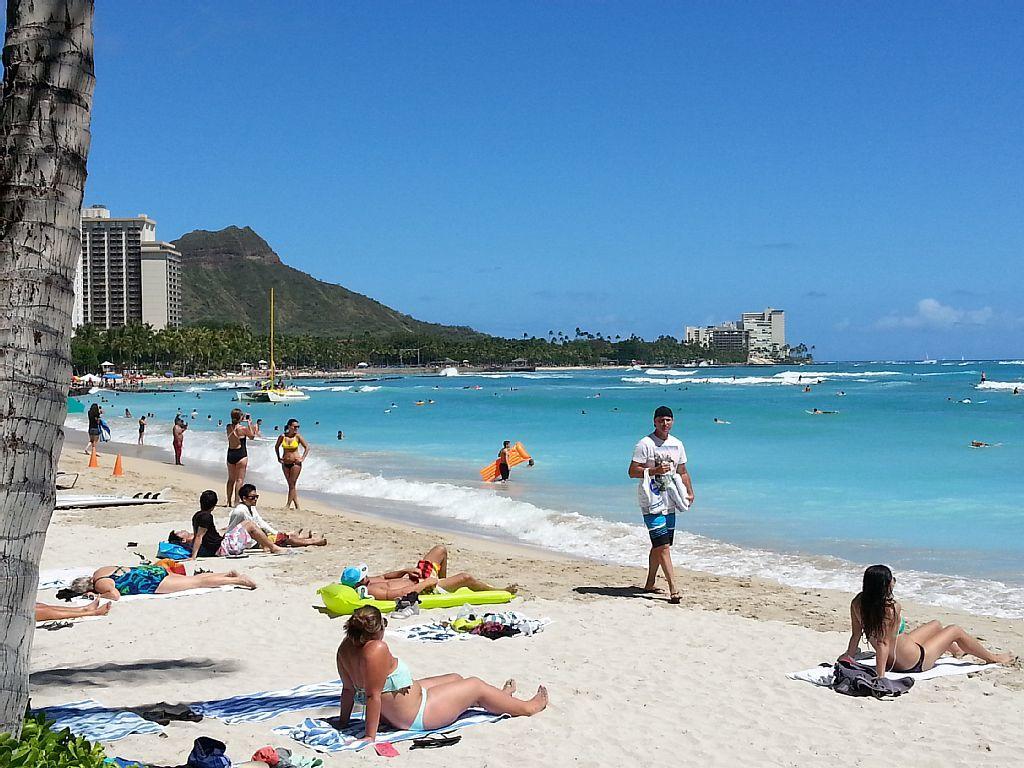 Waikiki Shore Beachfront โฮโนลูลู ภายนอก รูปภาพ